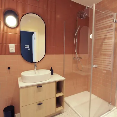 Blue Strict Center *