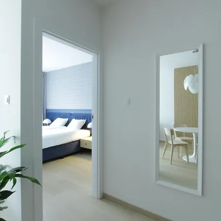 Blue Strict Center Апартаменты Познань