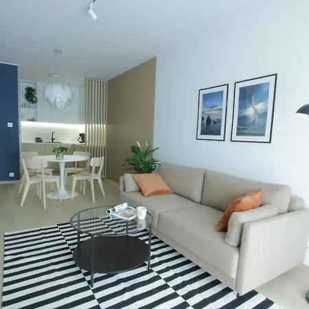 Blue Strict Center Апартаменты Познань